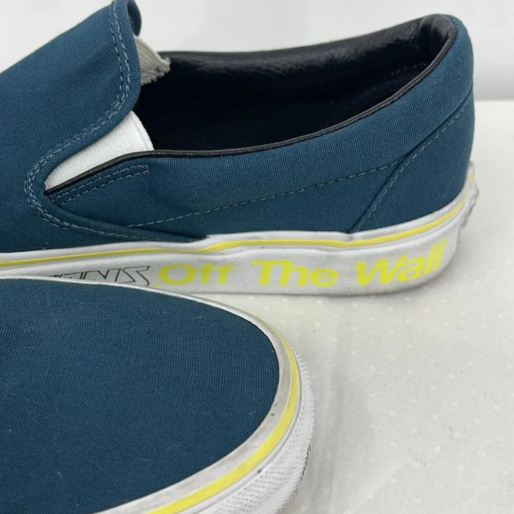 WOMENS SIZE 9 or MENS SIZE 7.5 Vans Blue Slip-On Sneakers OFF THE WALL